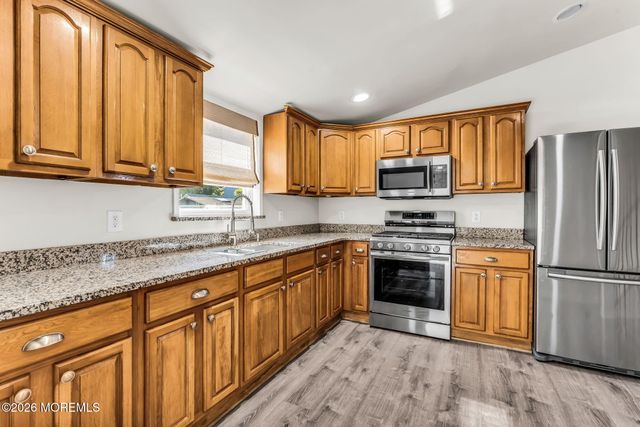 92 Pinehurst Road, Brick, NJ 08723