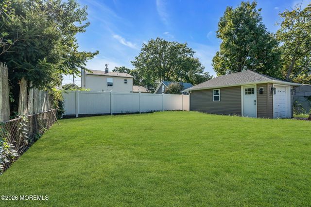 92 Pinehurst Road, Brick, NJ 08723
