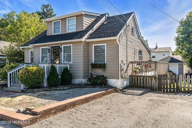 92 Pinehurst Road, Brick, NJ 08723