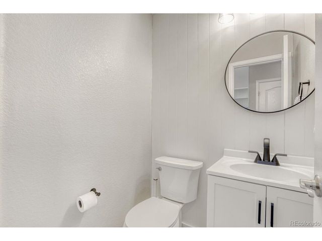 192 Peabody St, Castle Rock, CO 80104