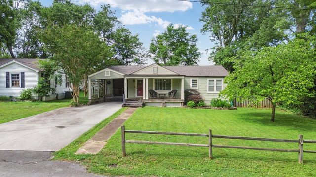 902 Sunset Avenue NW, Cleveland, TN 37311