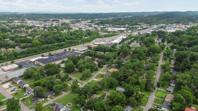 902 Sunset Avenue NW, Cleveland, TN 37311