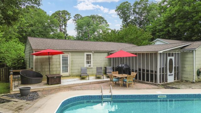 902 Sunset Avenue NW, Cleveland, TN 37311