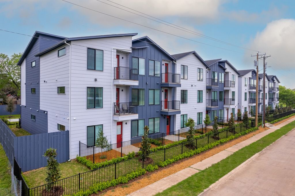 3235 Dallas Street 2307, Dallas, TX 75210