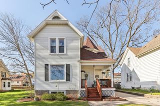 114 E Washington STREET, West Bend, WI 53095