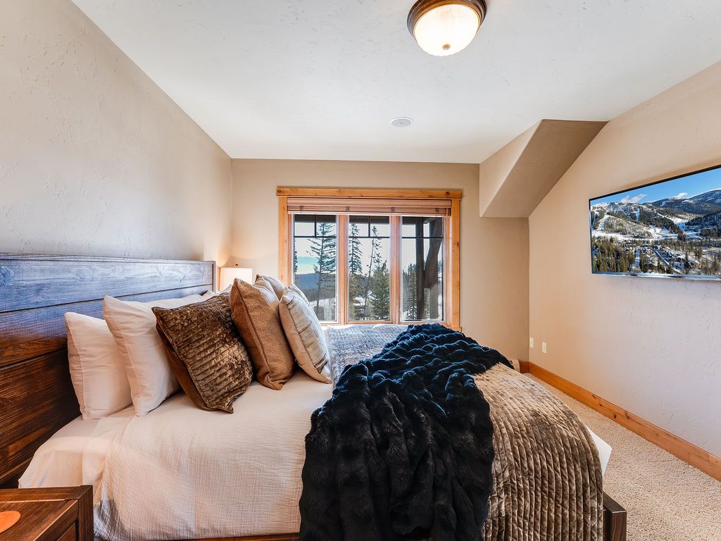 398 Moose Run Drive, Whitefish, MT 59937 photo 25