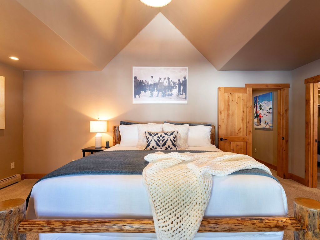 398 Moose Run Drive, Whitefish, MT 59937 photo 35