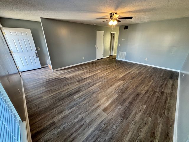 3415 Meadow Ct, Nashville, TN 37207