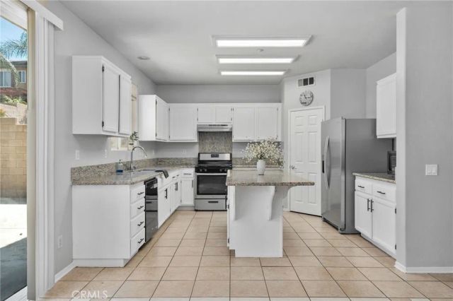 15446 Buchanan, Fontana, CA 92336