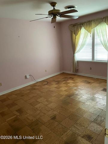 6405 W Shore Drive, Ocean Springs, MS 39564