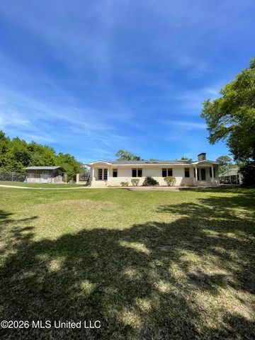 6405 W Shore Drive, Ocean Springs, MS 39564