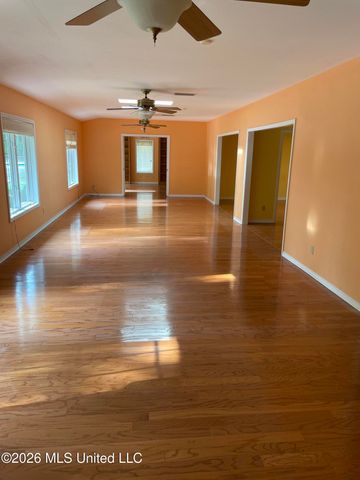 6405 W Shore Drive, Ocean Springs, MS 39564