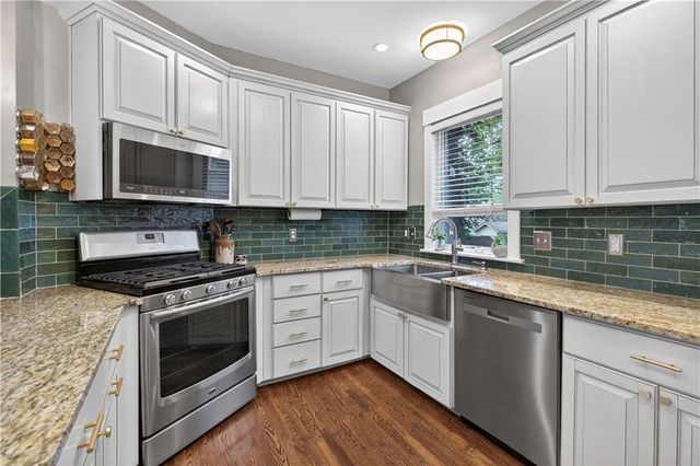 4120 Terrace Street, Kansas City, MO 64111