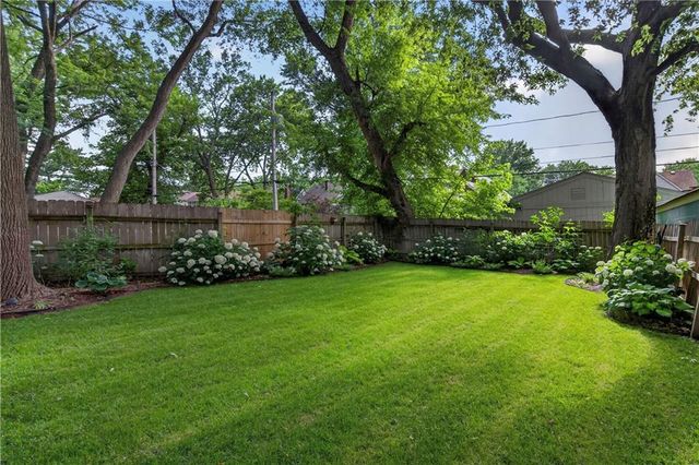 4120 Terrace Street, Kansas City, MO 64111