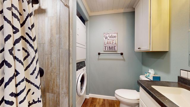 27096 Little Floyd Lake Road, Detroit Lakes, MN 56501