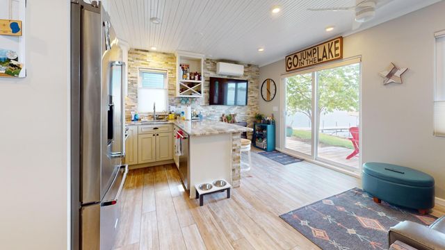 27096 Little Floyd Lake Road, Detroit Lakes, MN 56501