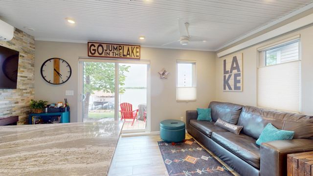 27096 Little Floyd Lake Road, Detroit Lakes, MN 56501