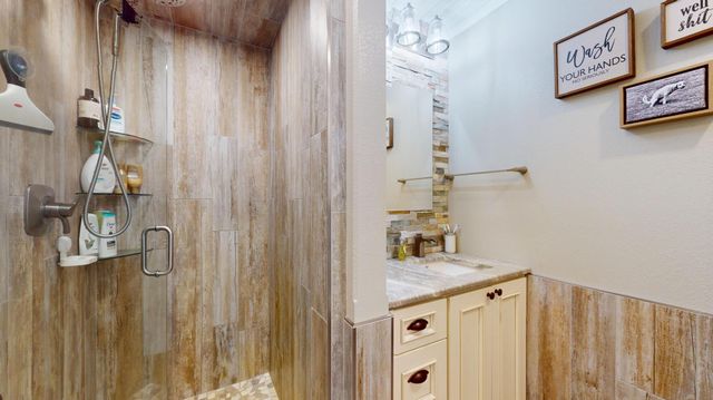 27096 Little Floyd Lake Road, Detroit Lakes, MN 56501