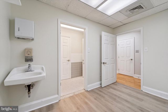 932 PINE ST #1ST FL, Philadelphia, PA 19107