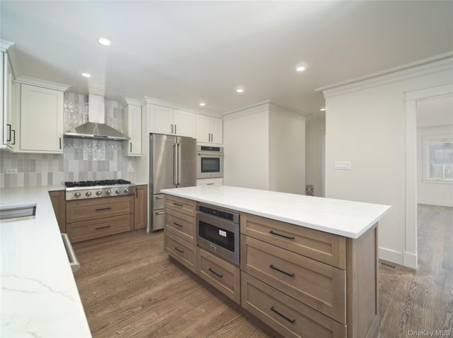 54 Lindbergh Avenue, Rye, NY 10580