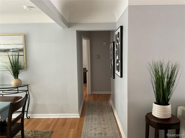 21650 Kipling Street, Oak Park, MI 48237