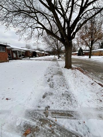 21650 Kipling Street, Oak Park, MI 48237