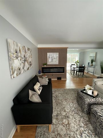 21650 Kipling Street, Oak Park, MI 48237