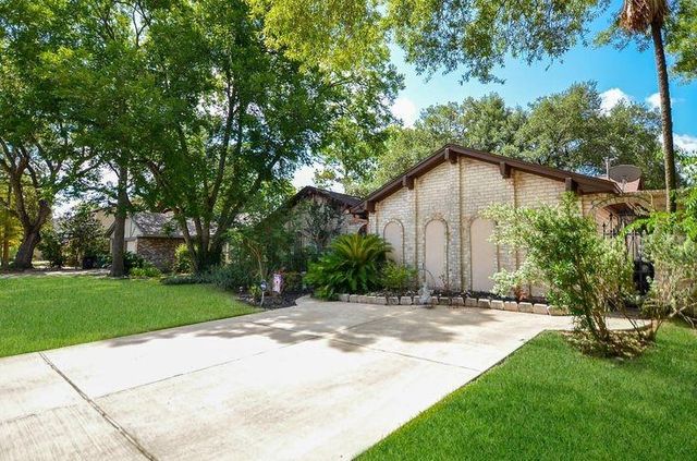 9719 Lawngate Drive, Houston, TX 77080