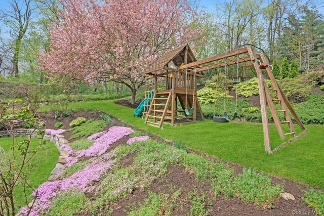 199 Taxter Road, Irvington, NY 10533
