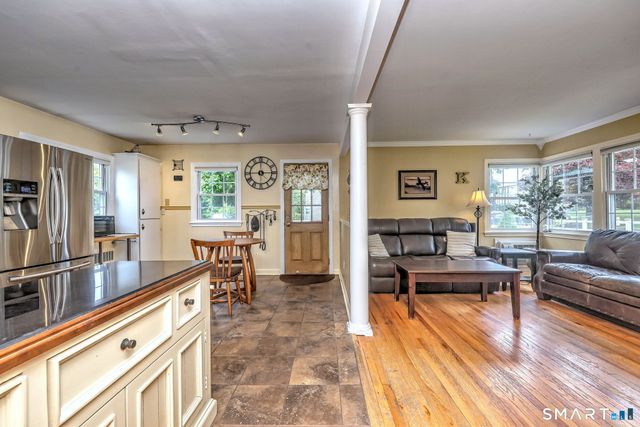 291 Islandview Road, Stratford, CT 06614