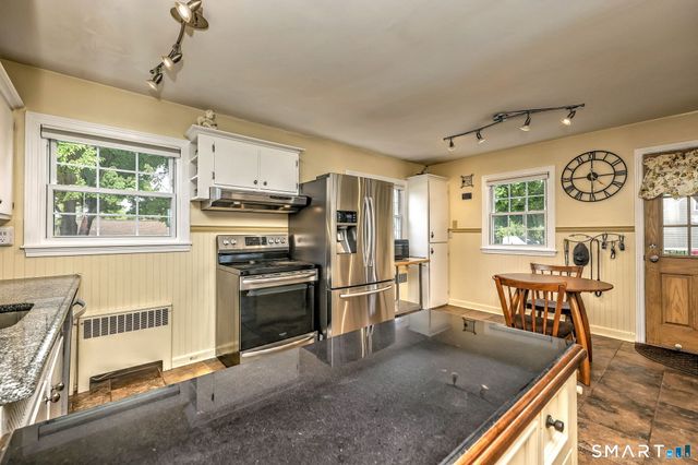291 Islandview Road, Stratford, CT 06614