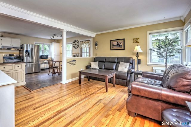 291 Islandview Road, Stratford, CT 06614