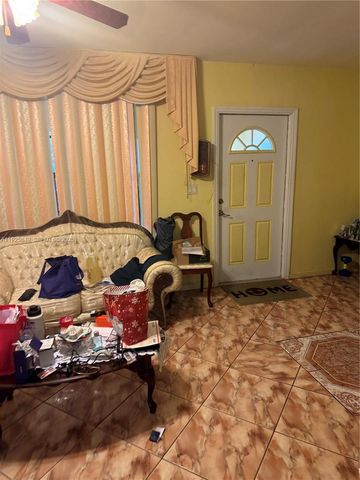 1150 NE 142nd St, North Miami, FL 33161