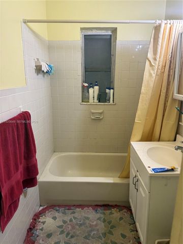 1150 NE 142nd St, North Miami, FL 33161