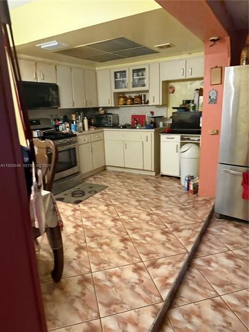 1150 NE 142nd St, North Miami, FL 33161