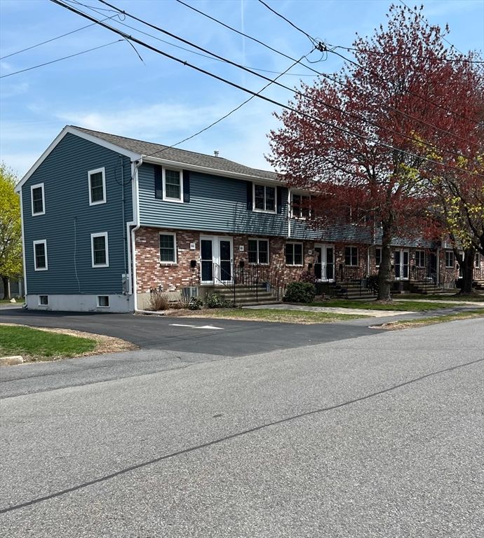 84 Durham Rd 84, Dedham, MA 02026