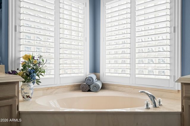 6045 W POTTER Drive, Glendale, AZ 85308