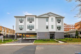 74 Clarendon Place 204, Hackensack, NJ 07601