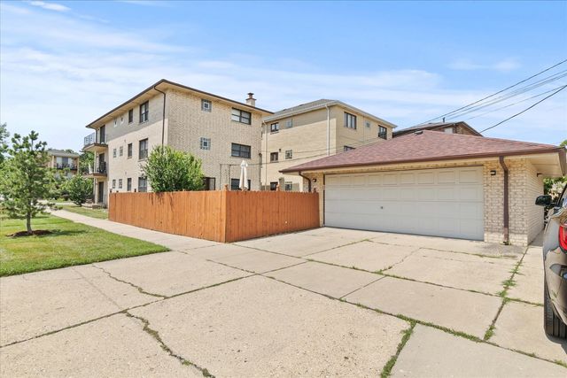 6617 N Northwest Highway 3, Chicago, IL 60631