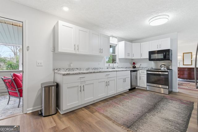 1101 Chandler Heights Circle, Alto, GA 30510