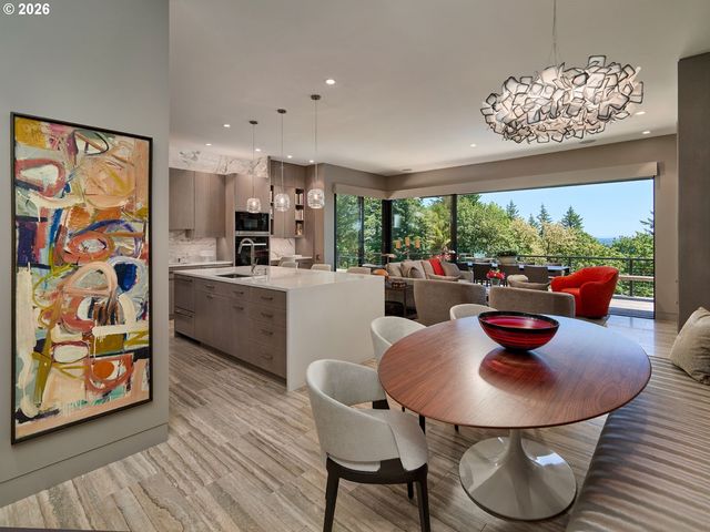 4310 Sw WARRENS Way, Portland, OR 97221