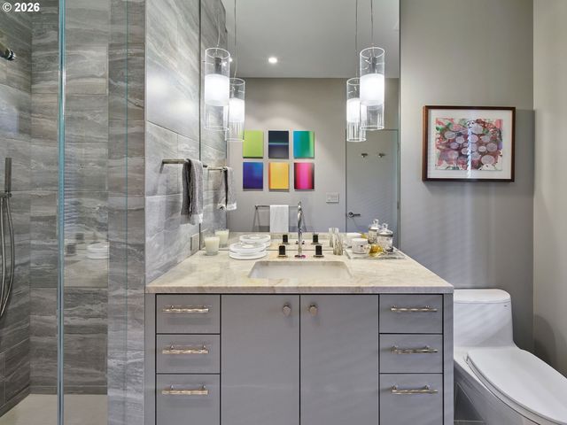 4310 Sw WARRENS Way, Portland, OR 97221