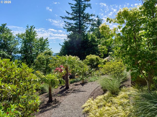 4310 Sw WARRENS Way, Portland, OR 97221