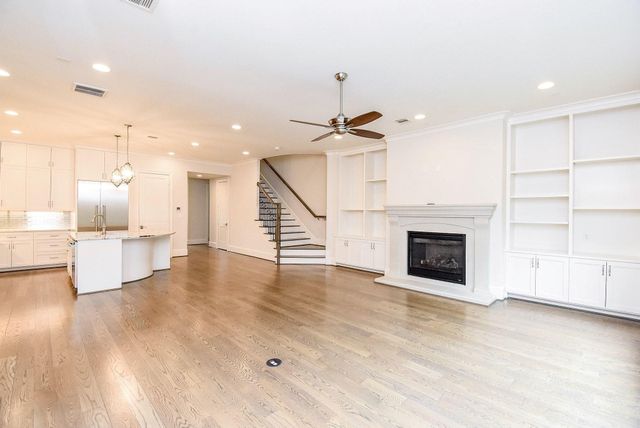 810 Remington Glade Drive, Houston, TX 77042