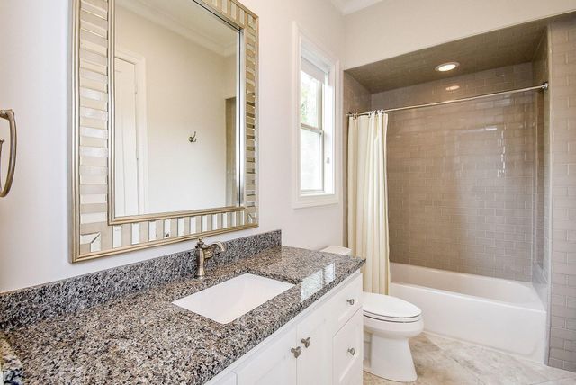 810 Remington Glade Drive, Houston, TX 77042