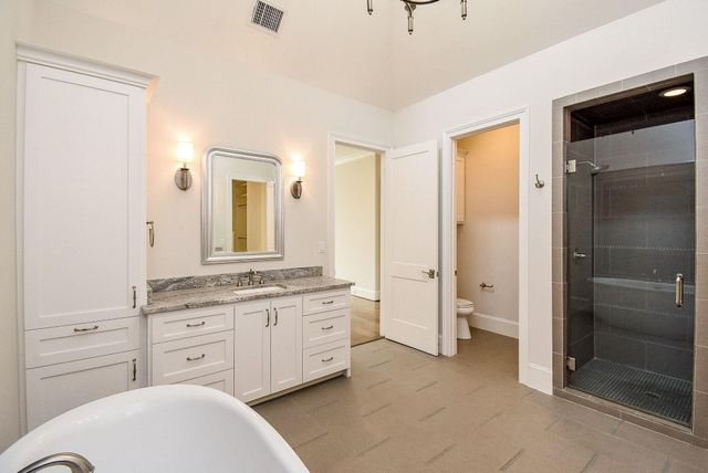 810 Remington Glade Drive, Houston, TX 77042