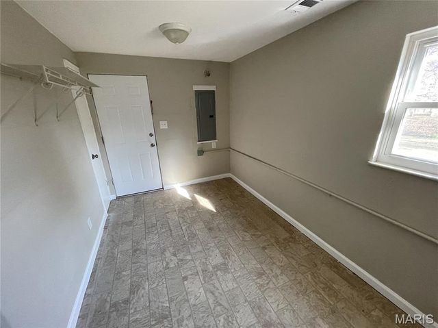 40 Rugby Drive, Belleville, IL 62226