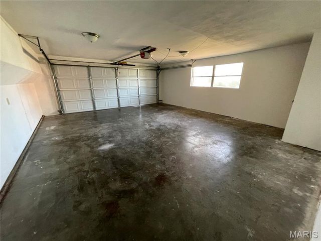 40 Rugby Drive, Belleville, IL 62226