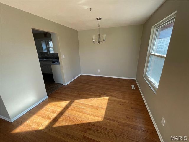 40 Rugby Drive, Belleville, IL 62226