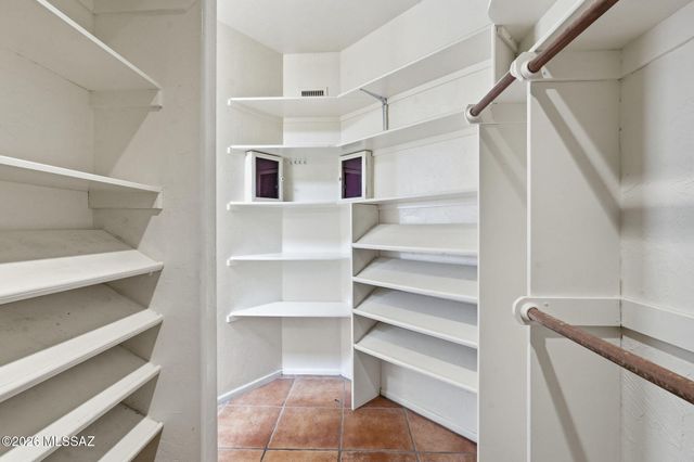 770 N Lazy J Way, Tucson, AZ 85748